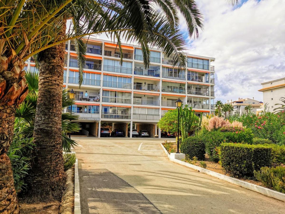 Happy Beachfront Apartment Альтеа Экстерьер фото